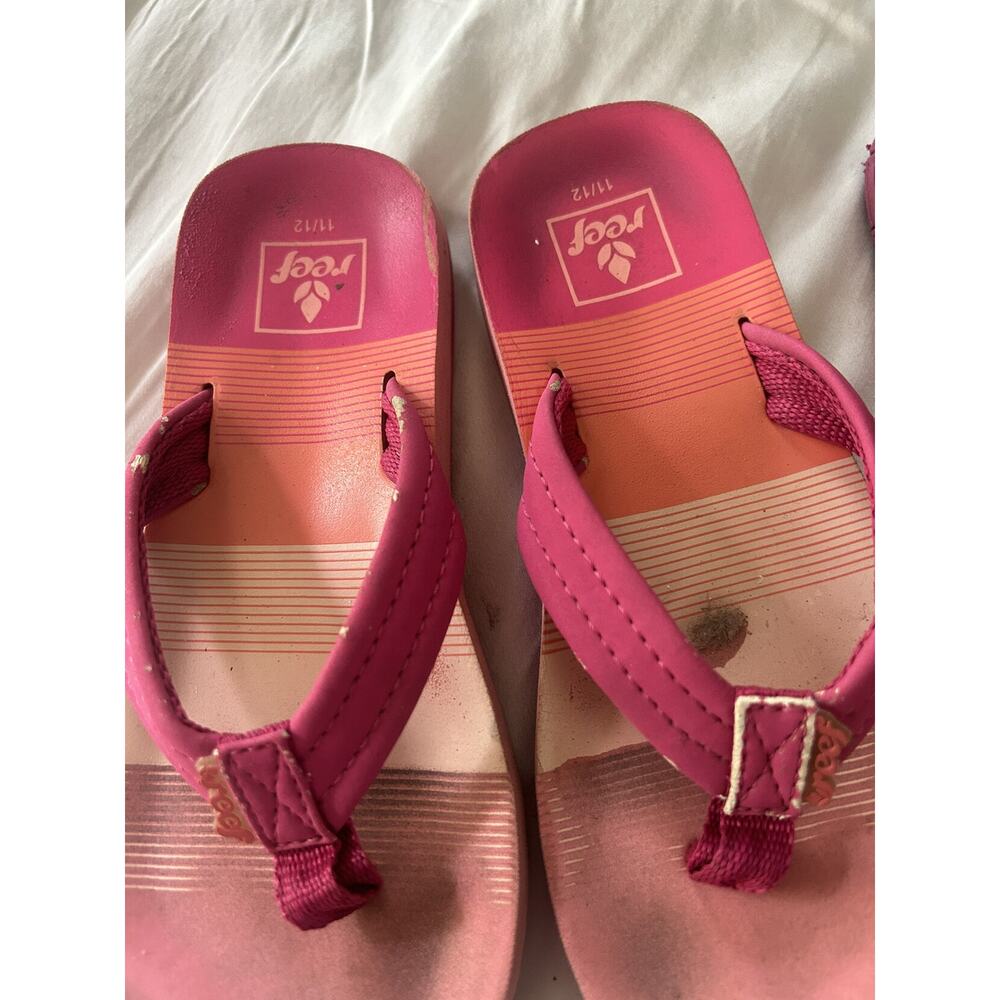 Reef Pink Flip Flops And Op Black Flip Flops size 11/12 - Picture 3 of 5